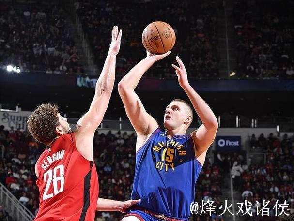 三双对决！NBA Memes晒照：约基奇迎战申京