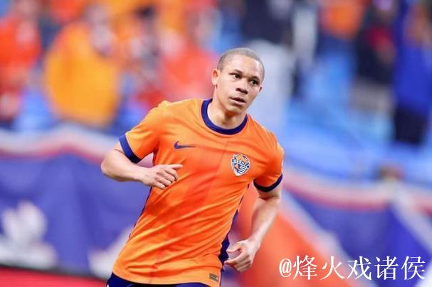 内马尔队友 青岛姆巴佩 他跟王钰栋争中超5月MVP！